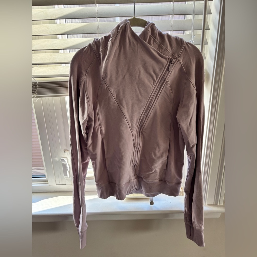 Lululemon Women's Asymmetrical Zip Jacket - Light Purple